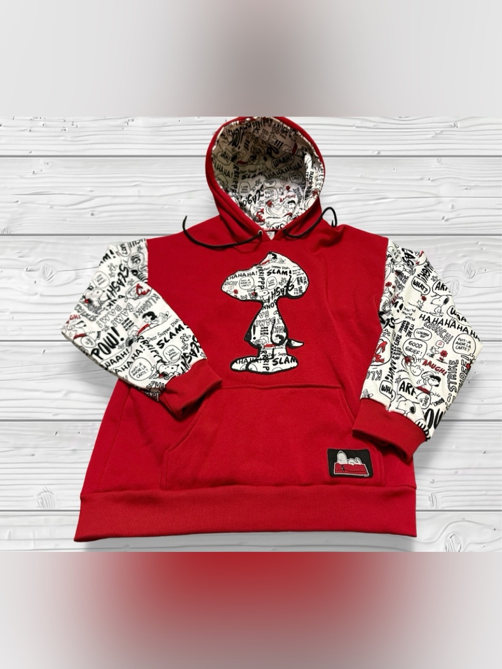 Peanuts Red Crewneck Sweatshirt with Comic-Print White Sleeves S